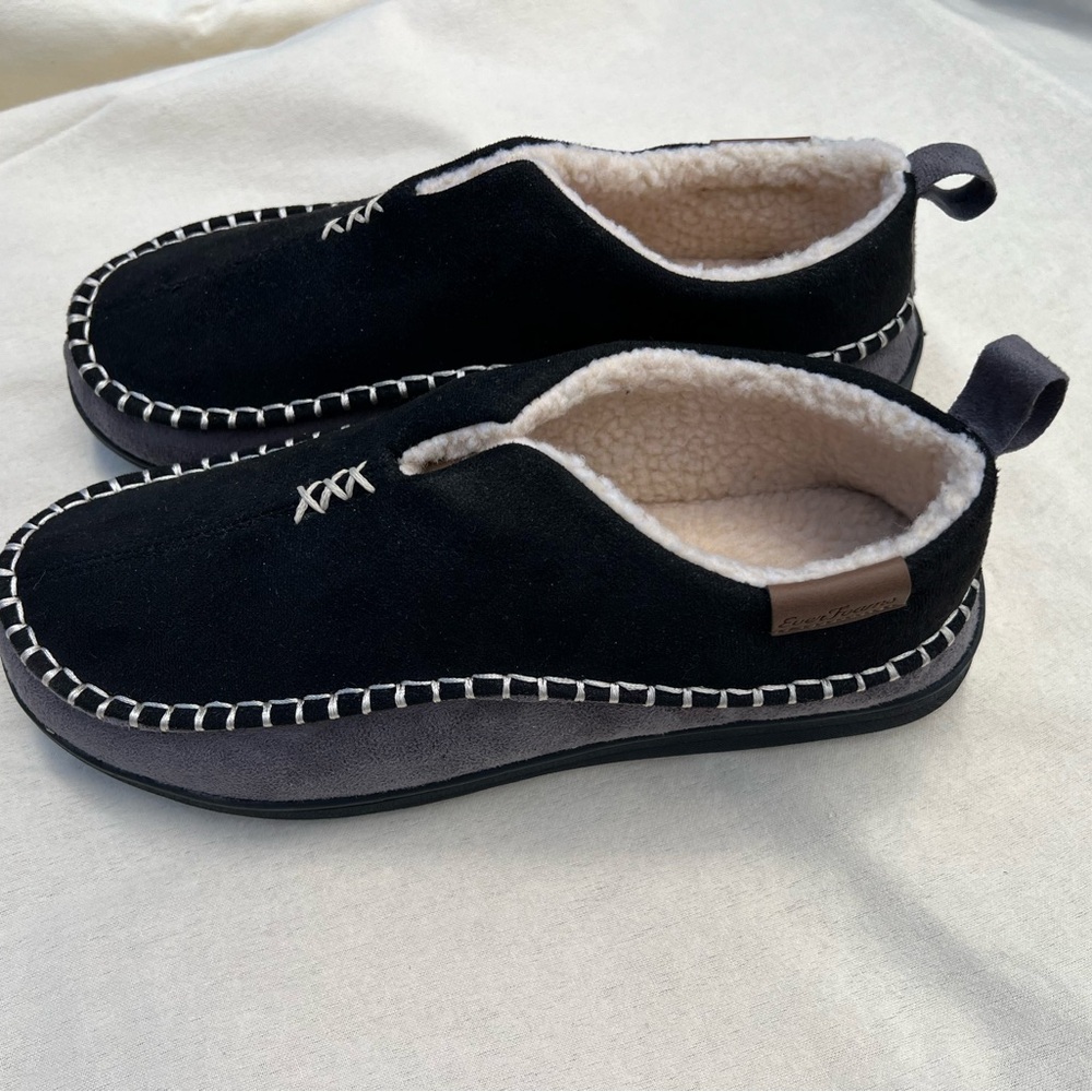 Men's Black Cozy Slip-On Moccasin Slippers with Sherpa Lining